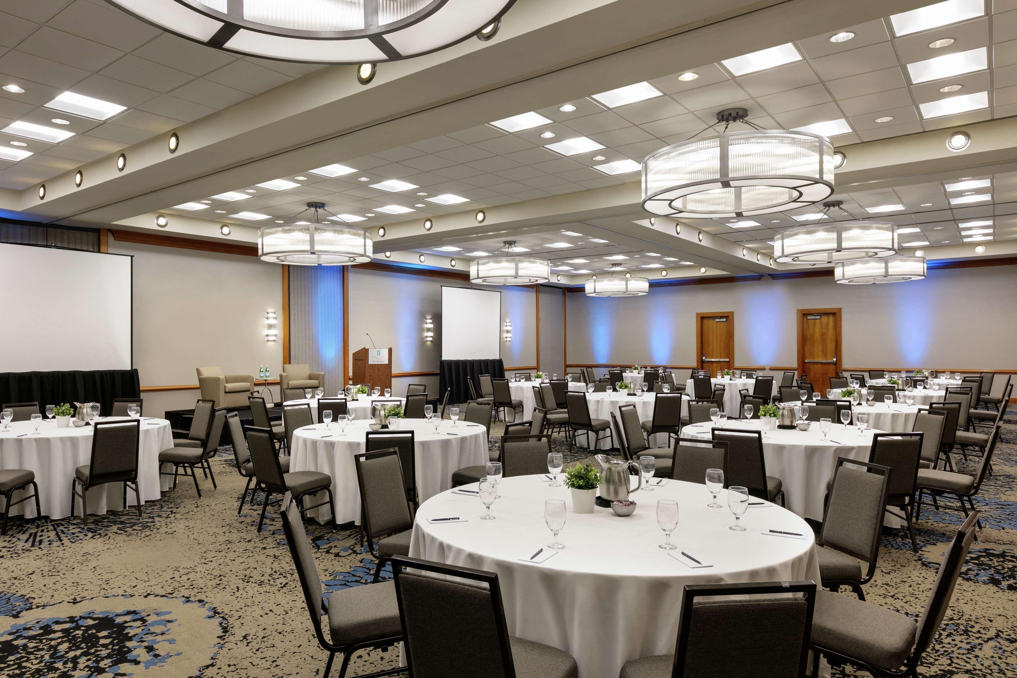 Embassy Suites By Hilton Atlanta At Centennial Olympic Park Exterior foto