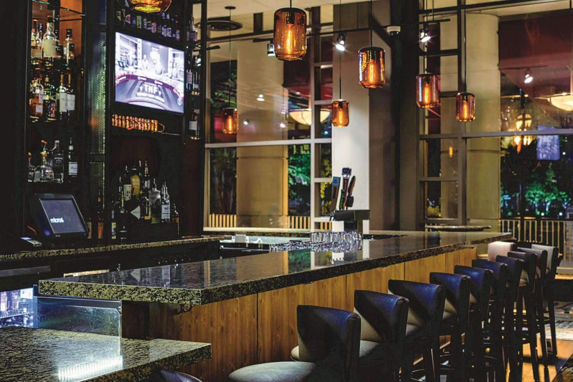 Embassy Suites By Hilton Atlanta At Centennial Olympic Park Exterior foto